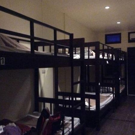 Thapae Backpackers Hostel (Adults Only) Čiang Mai Pokoj fotografie